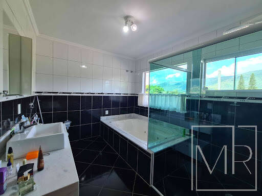 Casa, 4 quartos, 330 m² - Foto 24