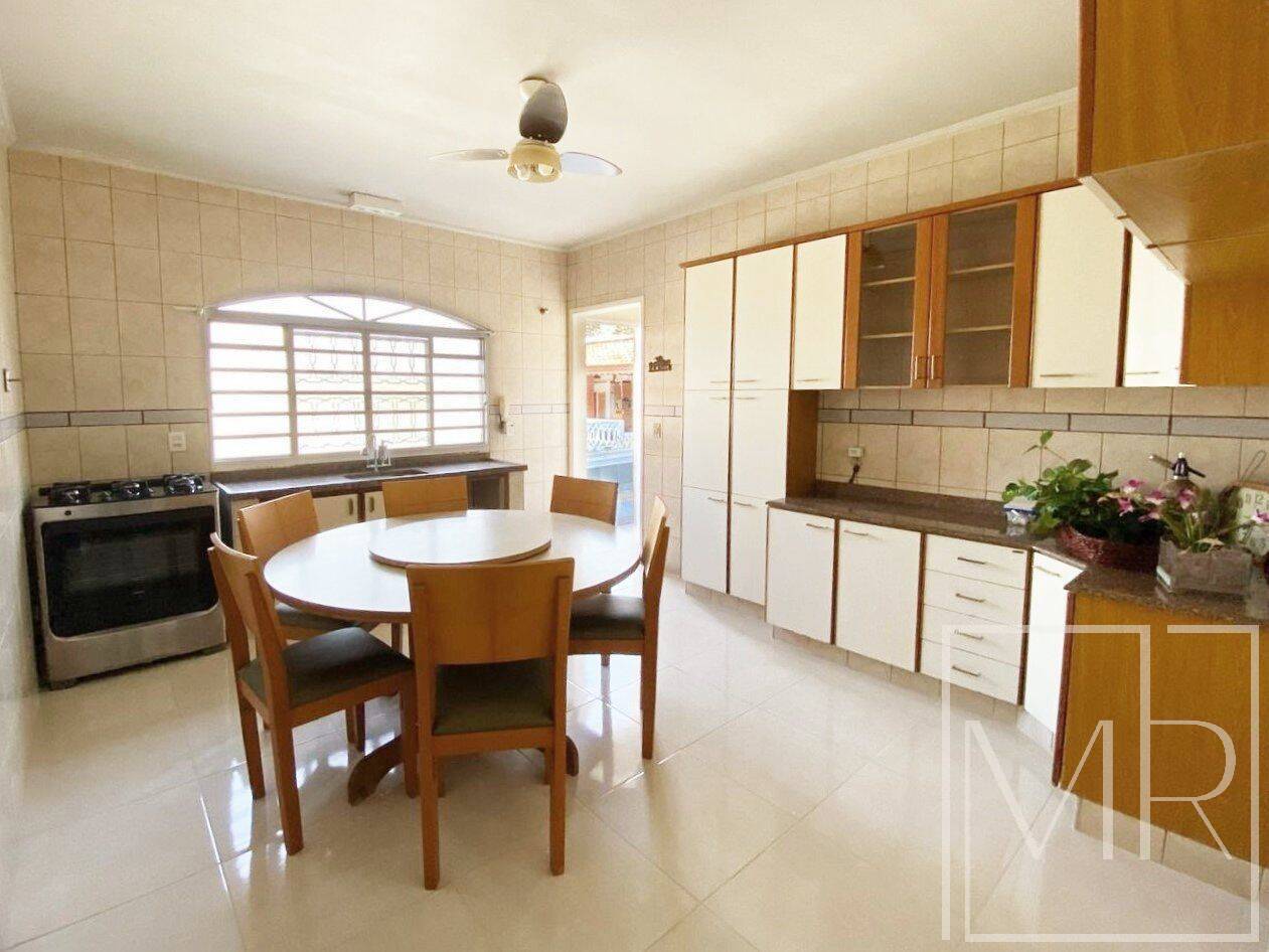 Casa, 3 quartos, 307 m² - Foto 6