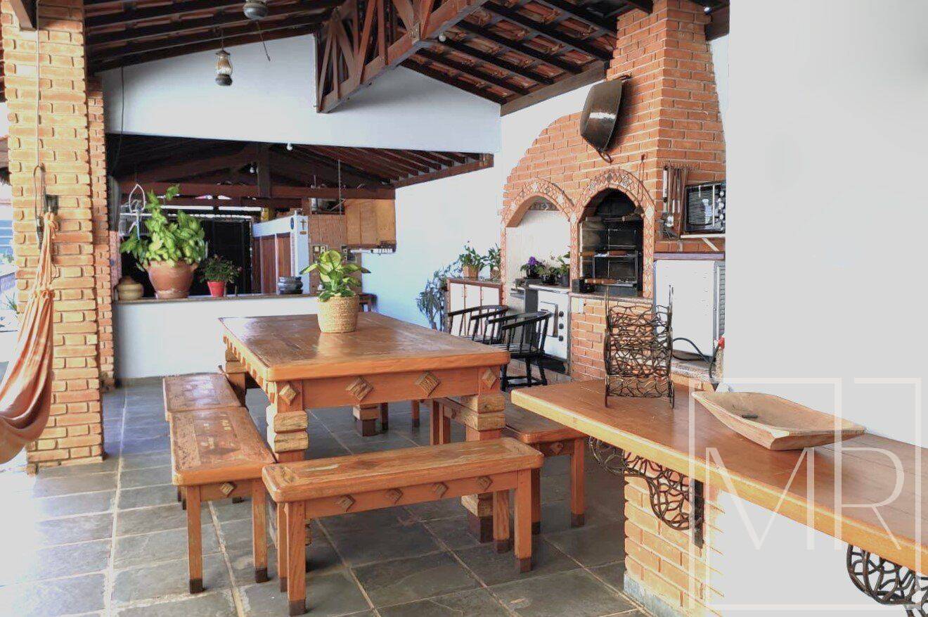 Casa, 3 quartos, 307 m² - Foto 2