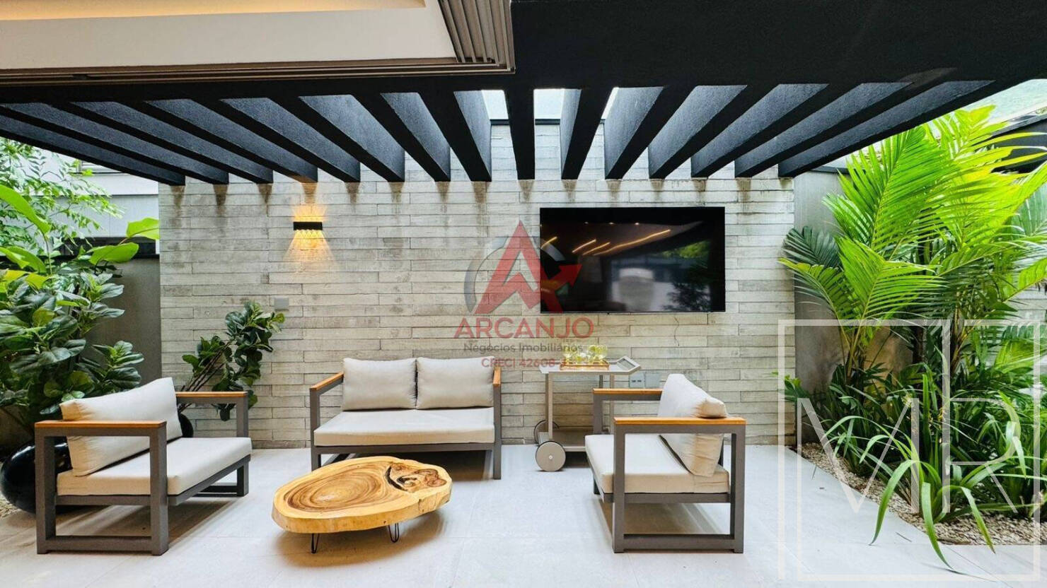 Casa, 6 quartos, 334 m² - Foto 2