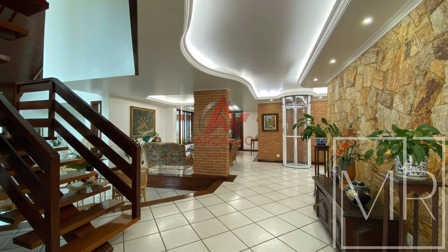 Casa, 7 quartos, 787 m² - Foto 1
