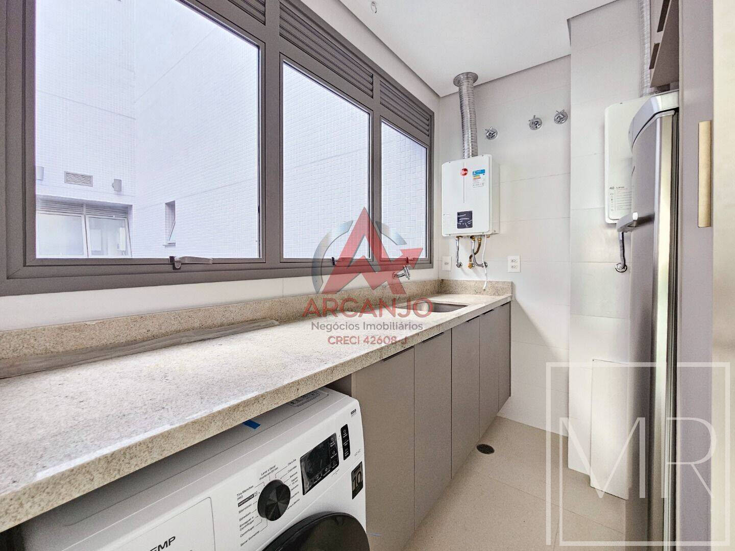 Apartamento, 4 quartos, 202 m² - Foto 25