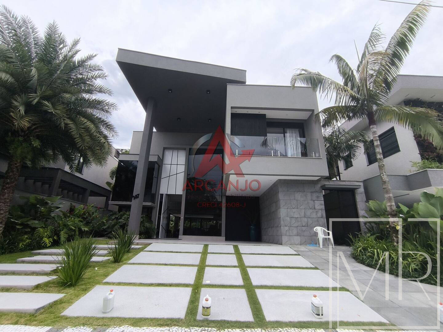 Casa, 7 quartos, 620 m² - Foto 1