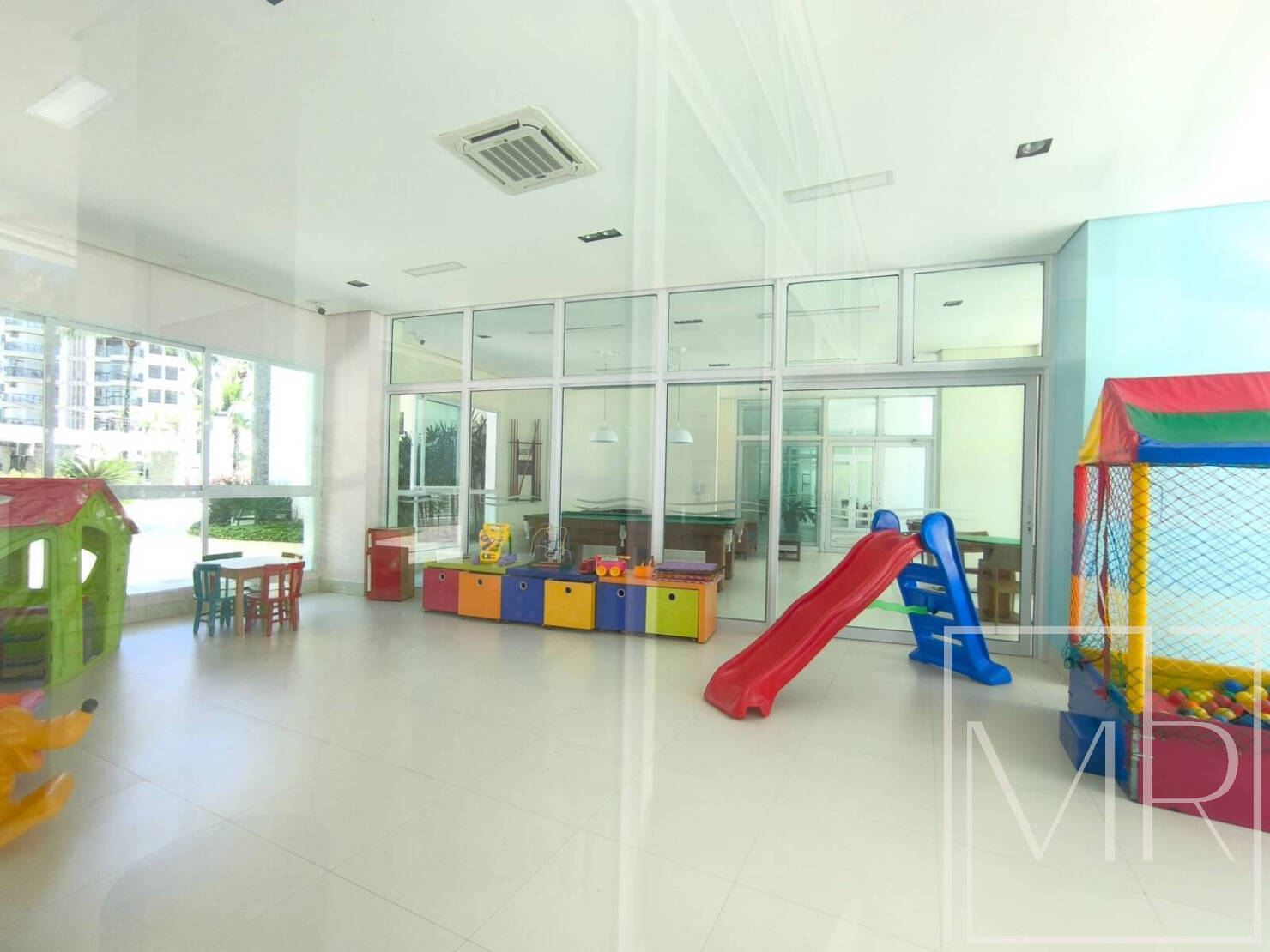 Cobertura, 4 quartos, 347 m² - Foto 33