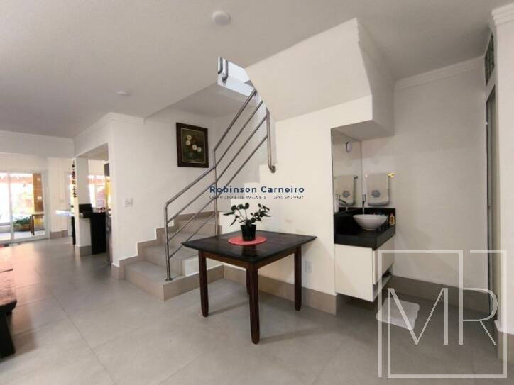Casa, 6 quartos, 208 m² - Foto 5
