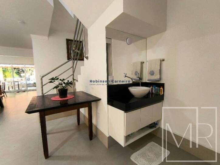 Casa, 6 quartos, 208 m² - Foto 8