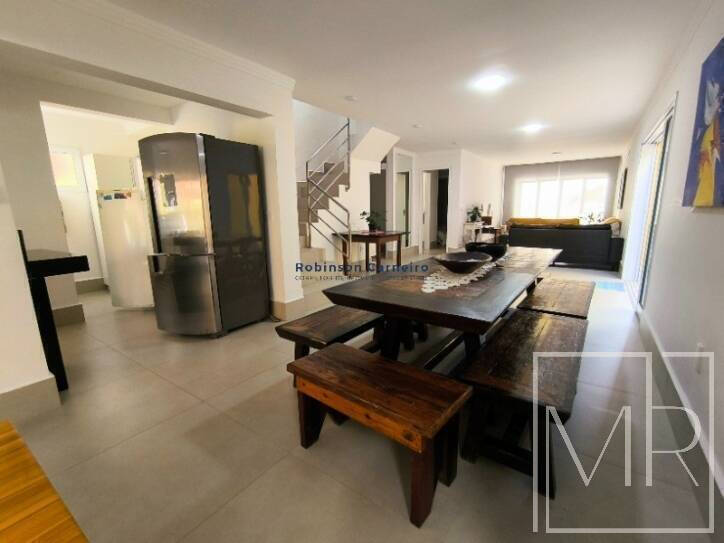Casa, 6 quartos, 208 m² - Foto 9