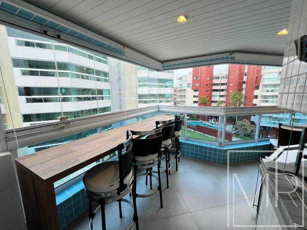 Apartamento, 3 quartos, 215 m² - Foto 1