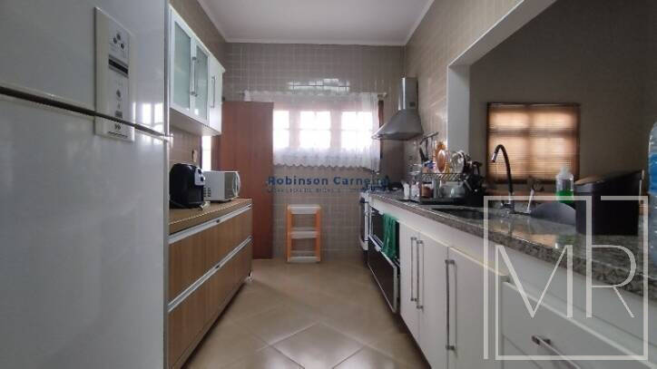 Casa, 4 quartos, 209 m² - Foto 4