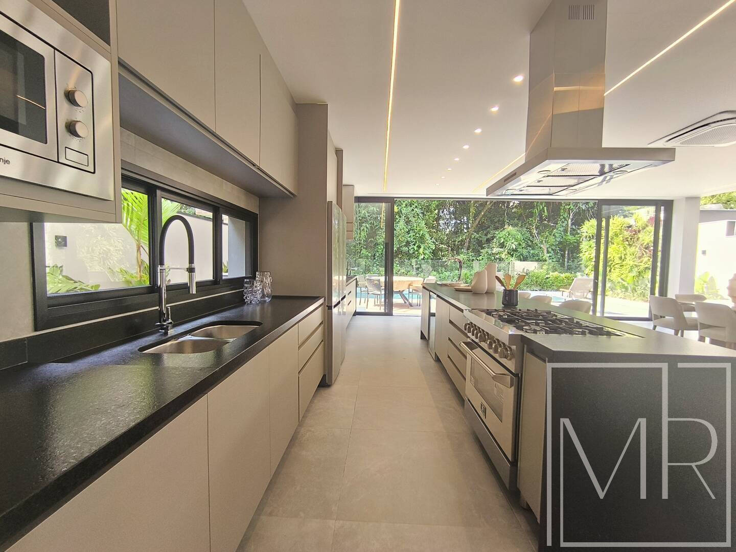 Casa, 6 quartos, 420 m² - Foto 13