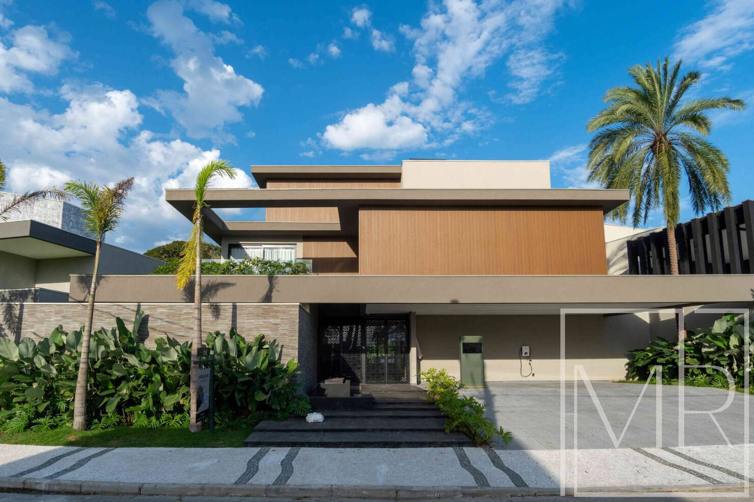 Casa, 7 quartos, 670 m² - Foto 2