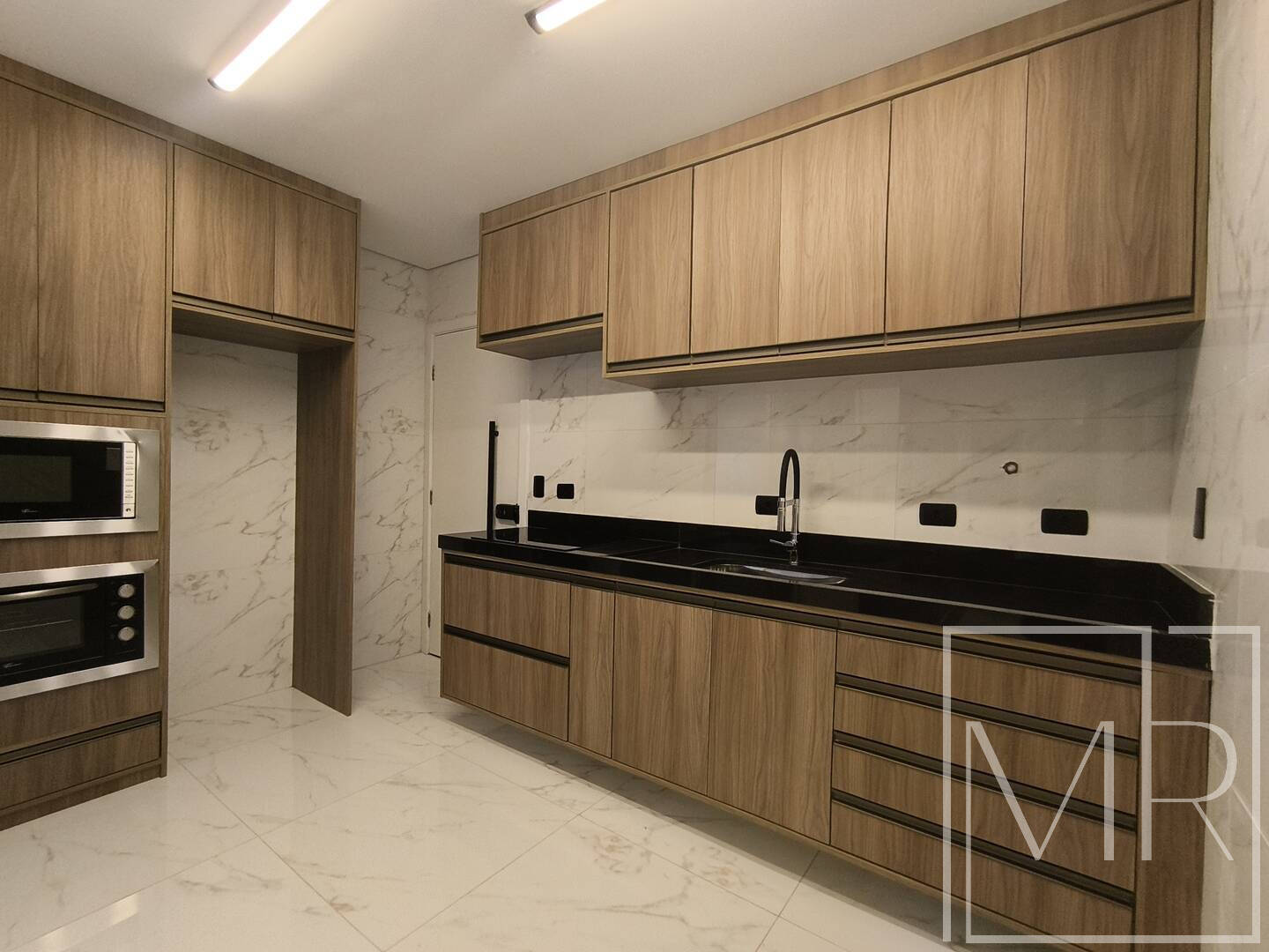 Apartamento, 3 quartos, 208 m² - Foto 4