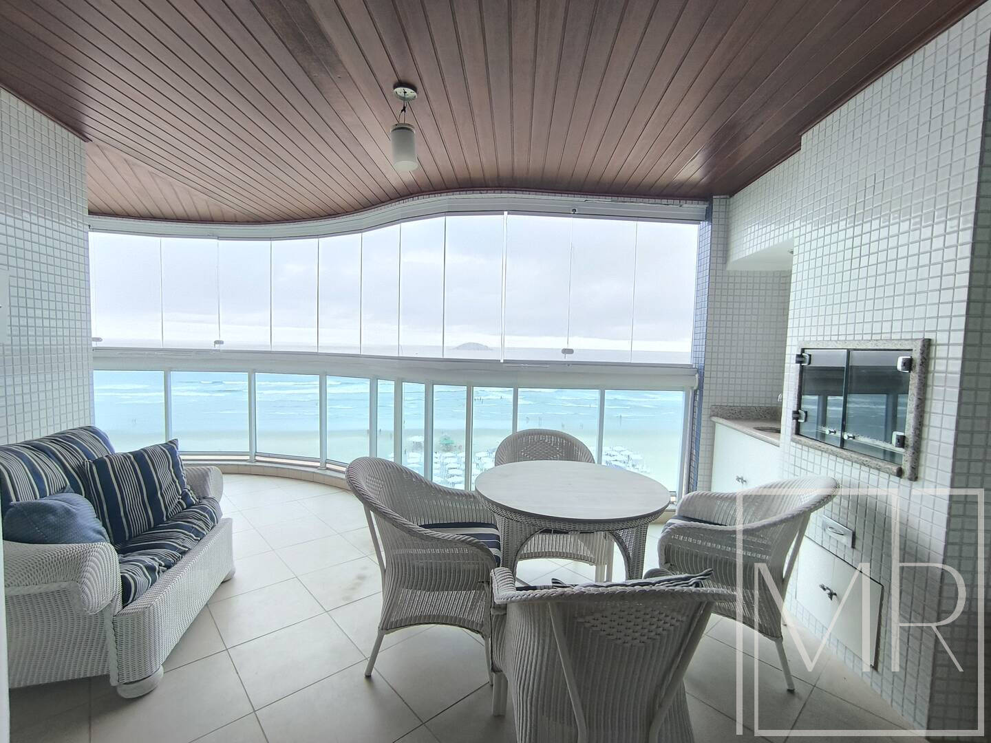 Apartamento, 3 quartos, 203 m² - Foto 2