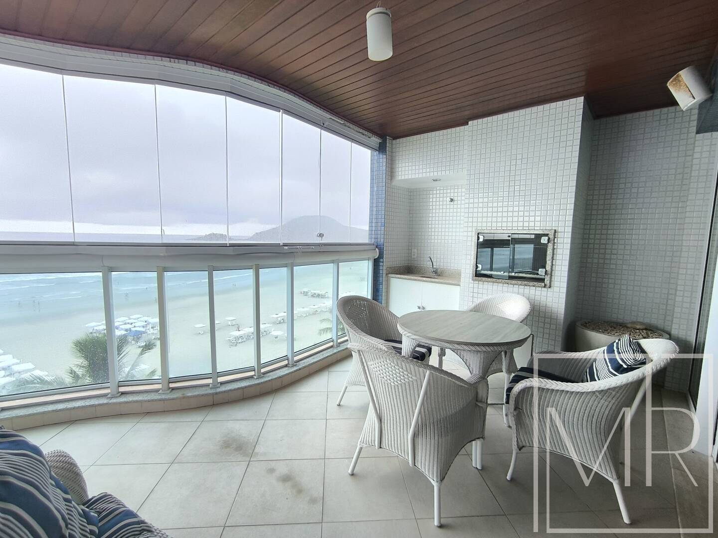 Apartamento, 3 quartos, 203 m² - Foto 1