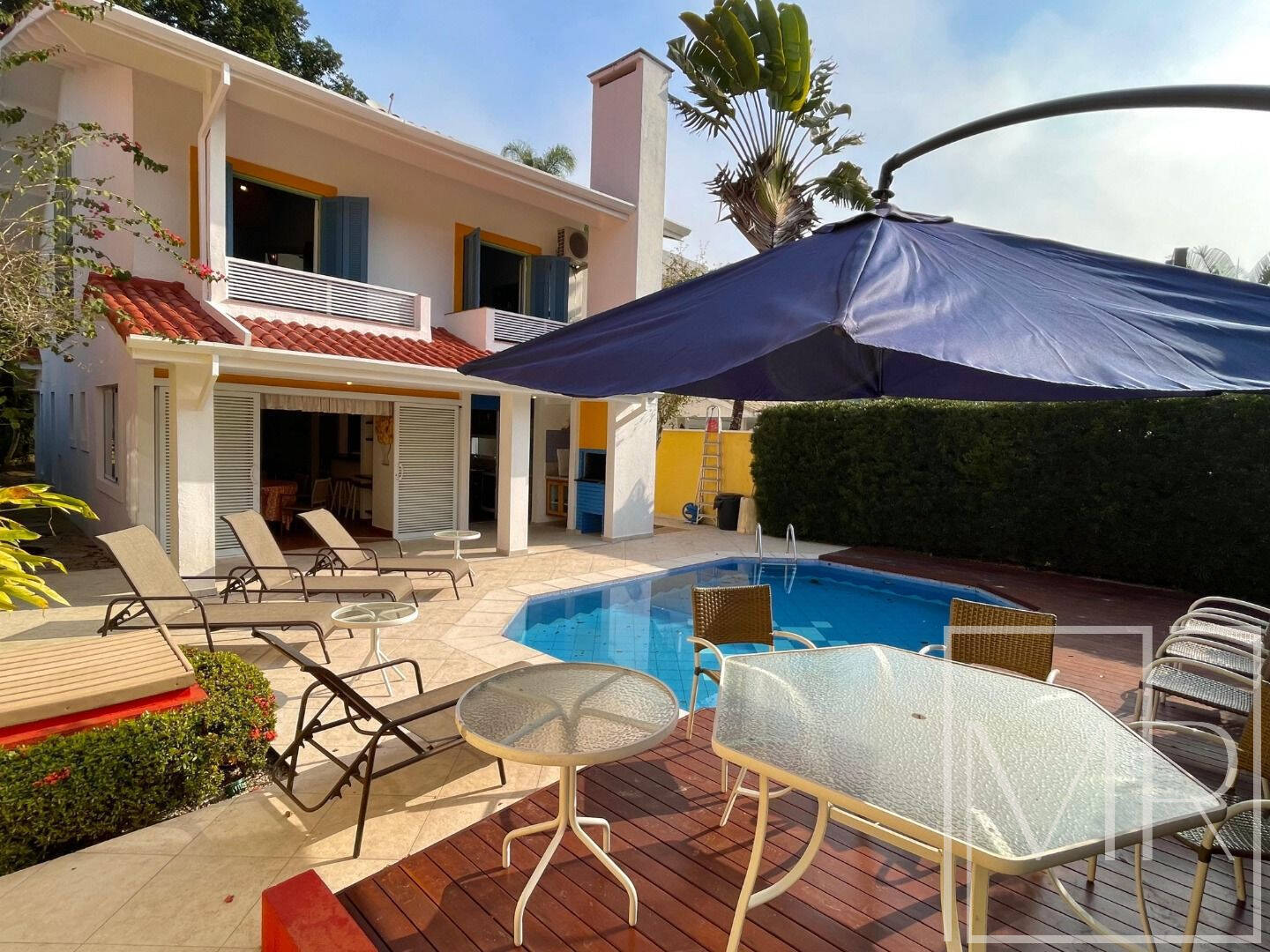 Casa, 4 quartos, 320 m² - Foto 1