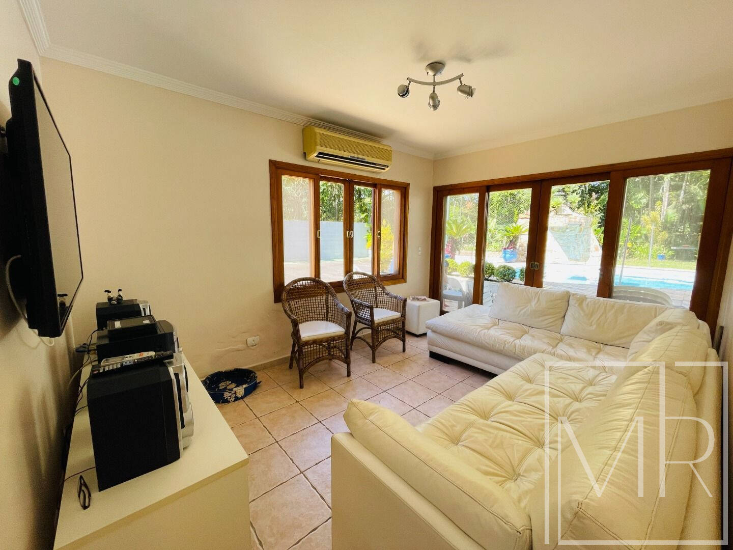 Casa, 4 quartos, 300 m² - Foto 4