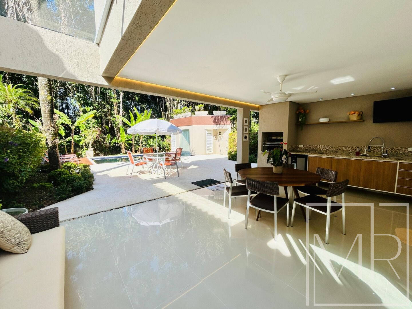 Casa, 5 quartos, 285 m² - Foto 30