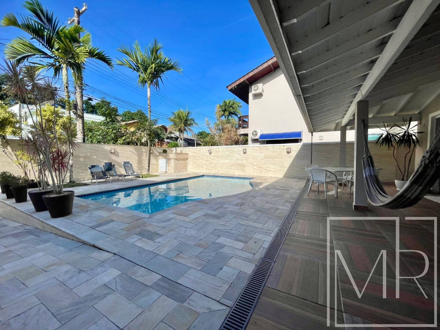 Casa, 4 quartos, 240 m² - Foto 8