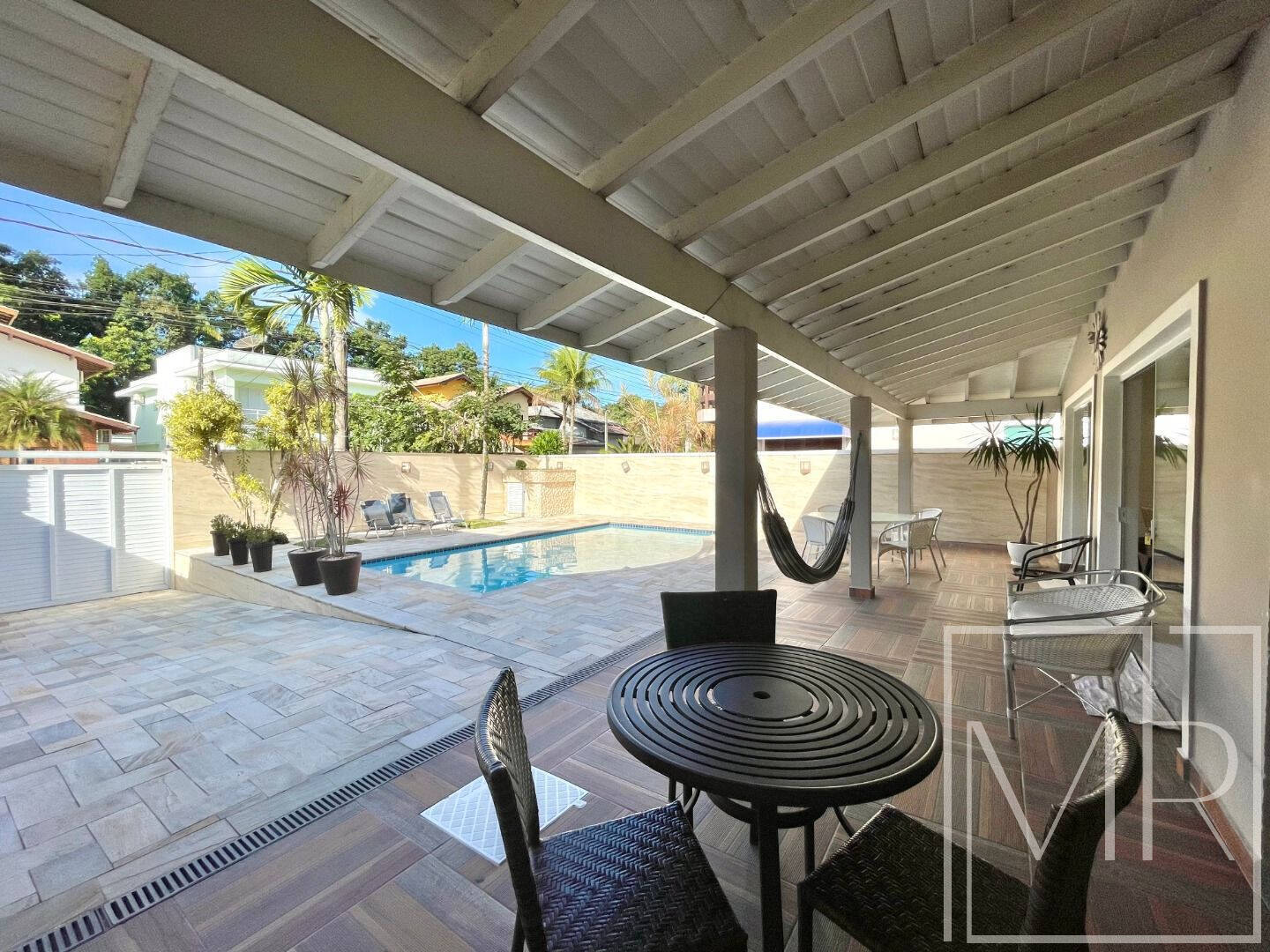 Casa, 4 quartos, 240 m² - Foto 9