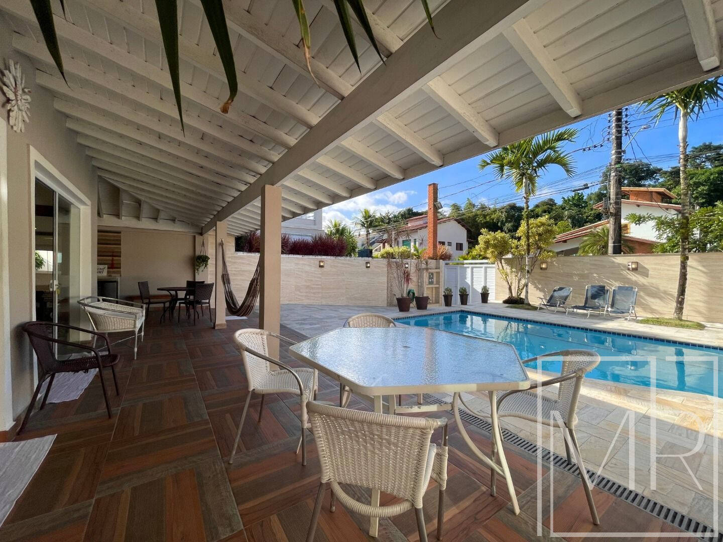 Casa, 4 quartos, 240 m² - Foto 2