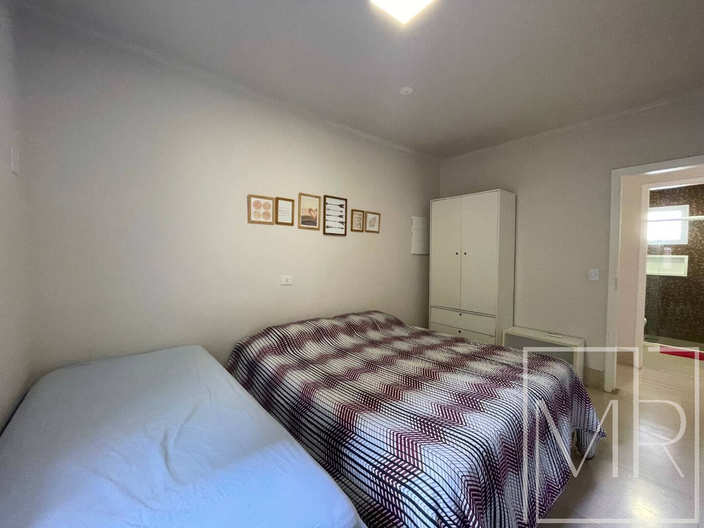 Casa, 4 quartos, 240 m² - Foto 23
