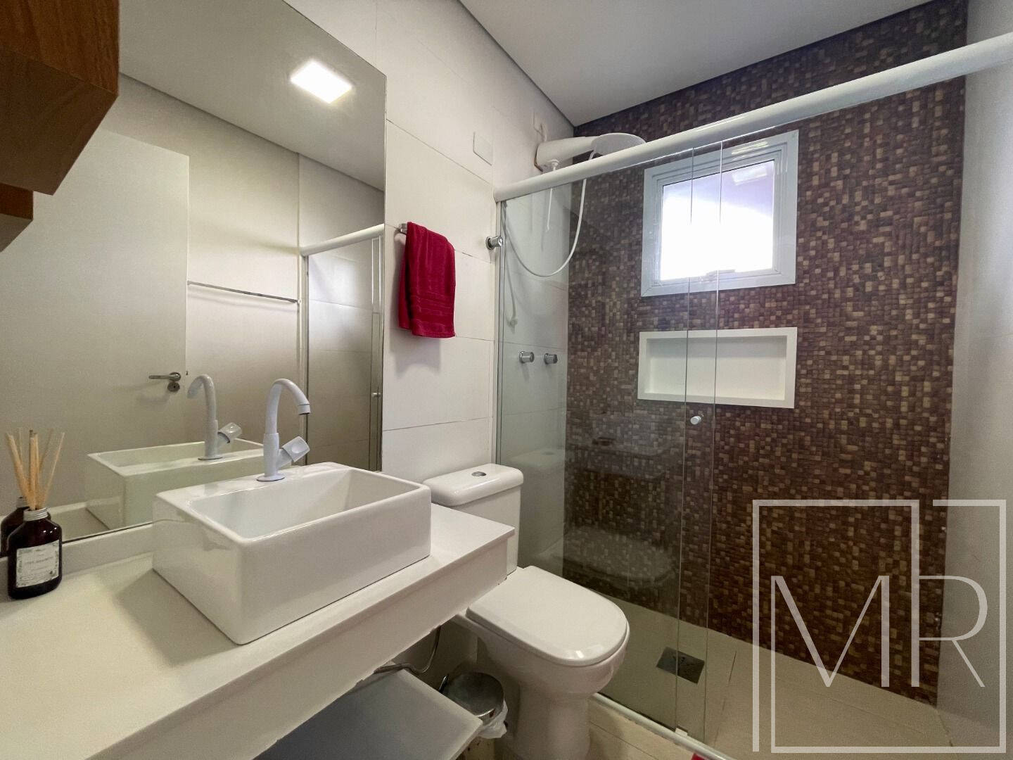 Casa, 4 quartos, 240 m² - Foto 24