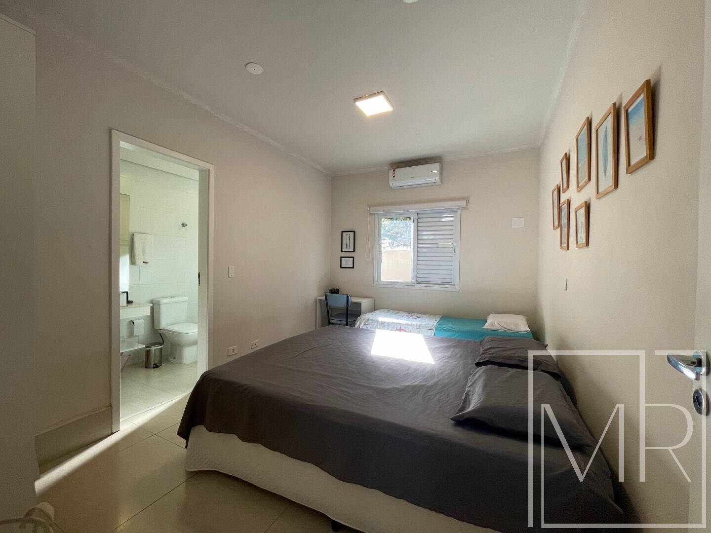 Casa, 4 quartos, 240 m² - Foto 25