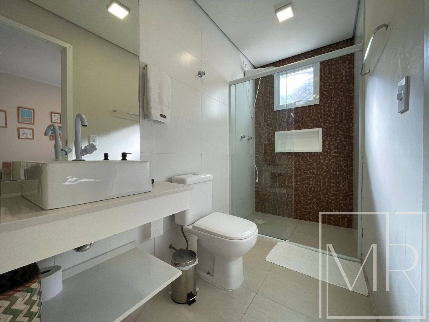 Casa, 4 quartos, 240 m² - Foto 26