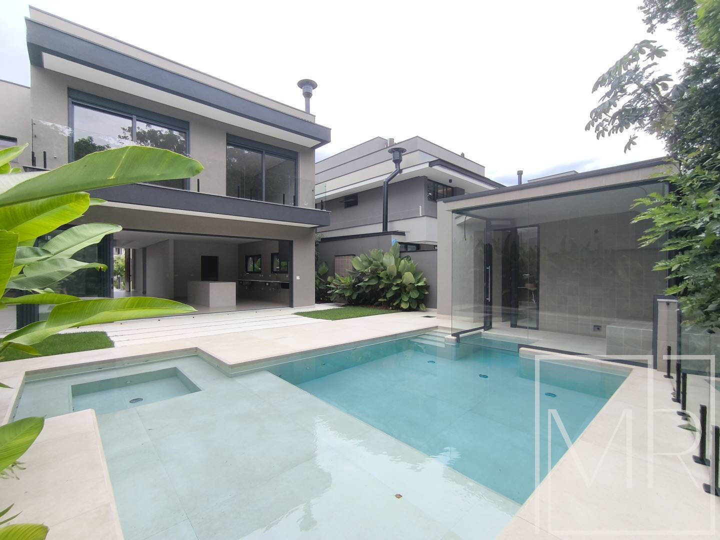 Casa, 6 quartos, 480 m² - Foto 1