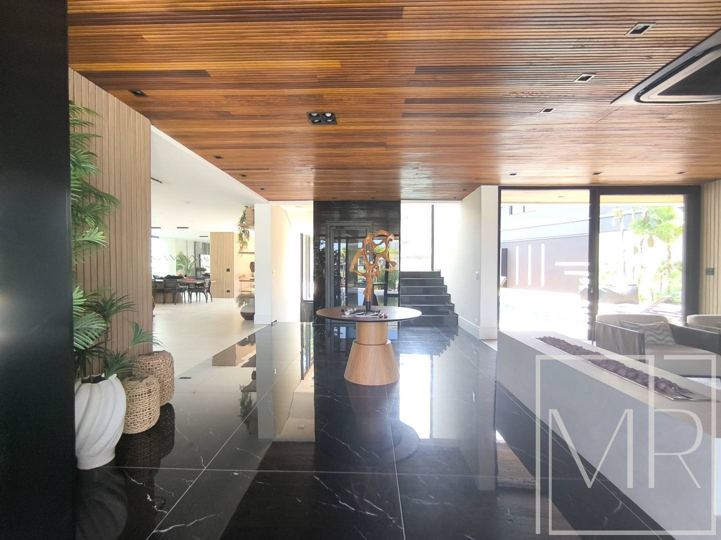 Casa, 7 quartos, 1335 m² - Foto 4