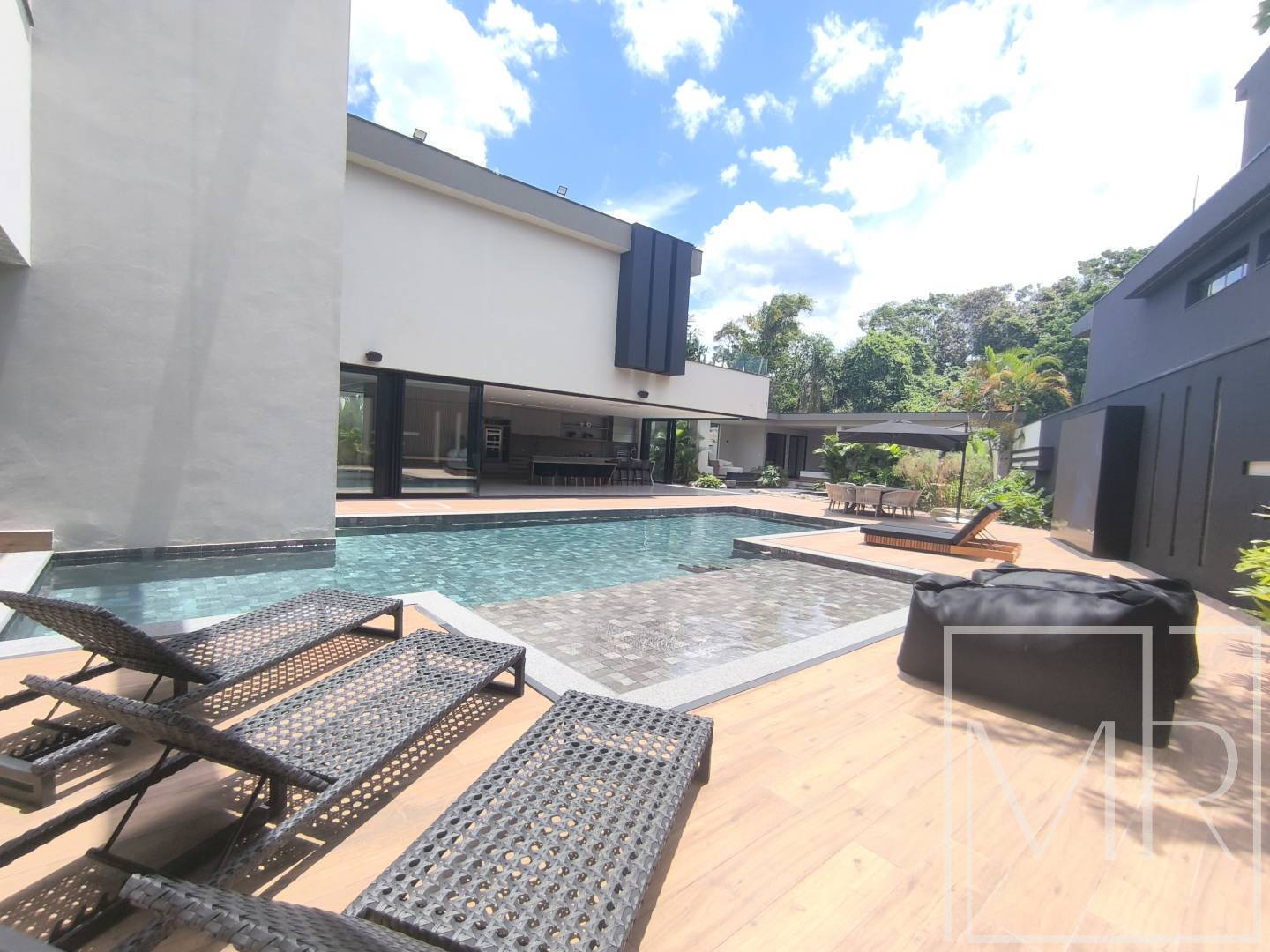 Casa, 7 quartos, 1335 m² - Foto 32