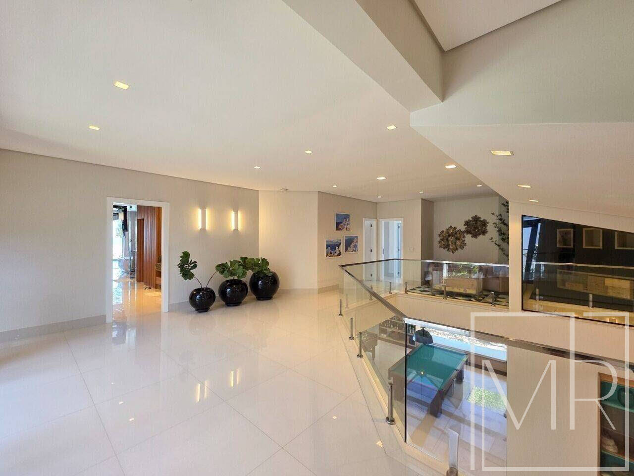 Casa, 7 quartos, 942 m² - Foto 41