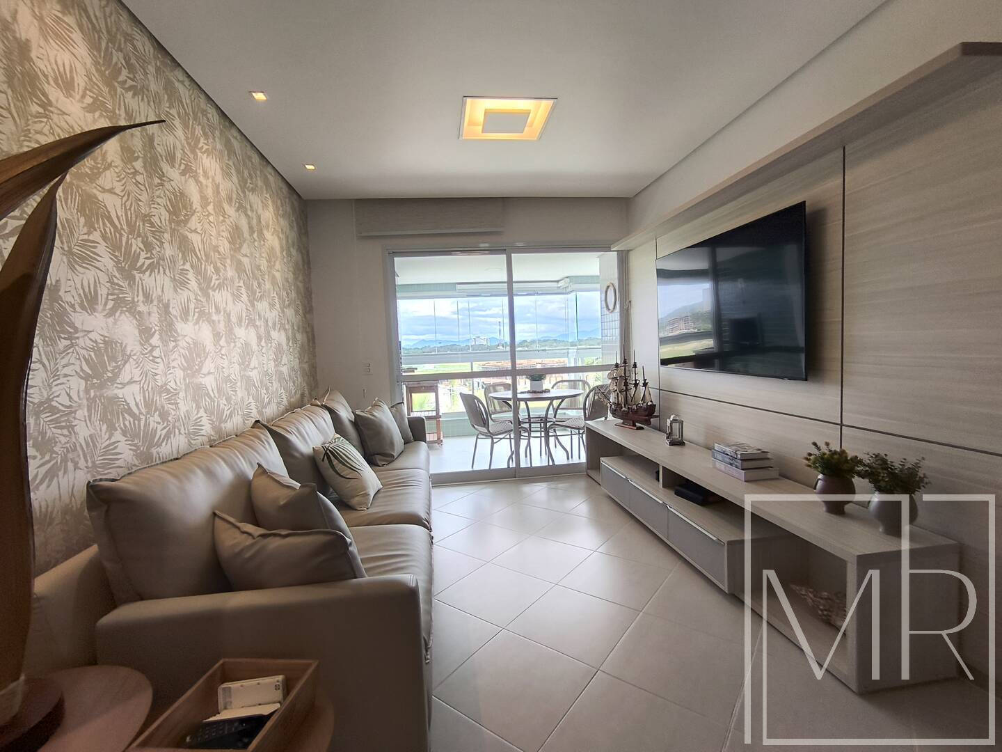Apartamento, 3 quartos, 102 m² - Foto 2