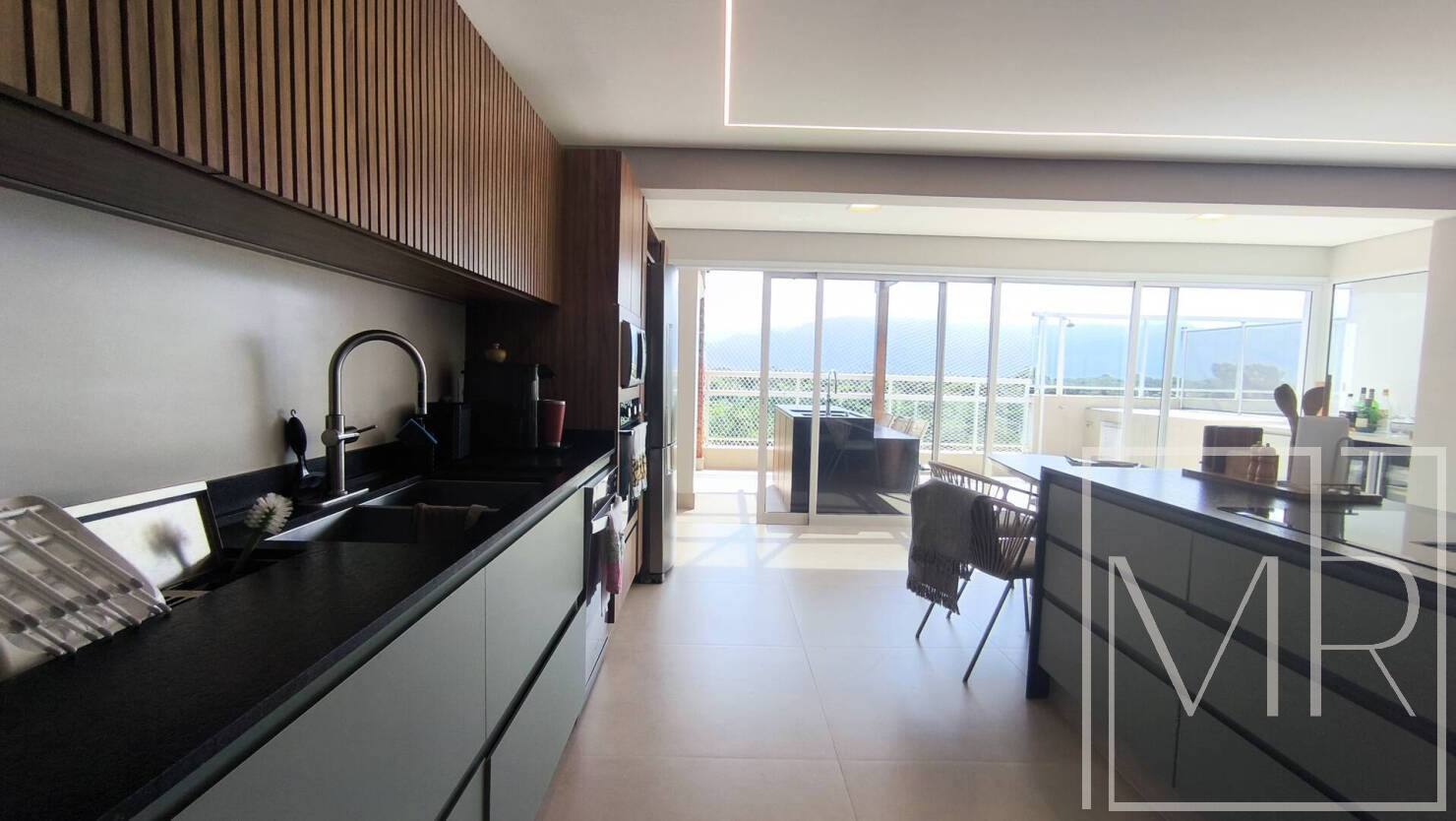 Cobertura, 5 quartos, 230 m² - Foto 11