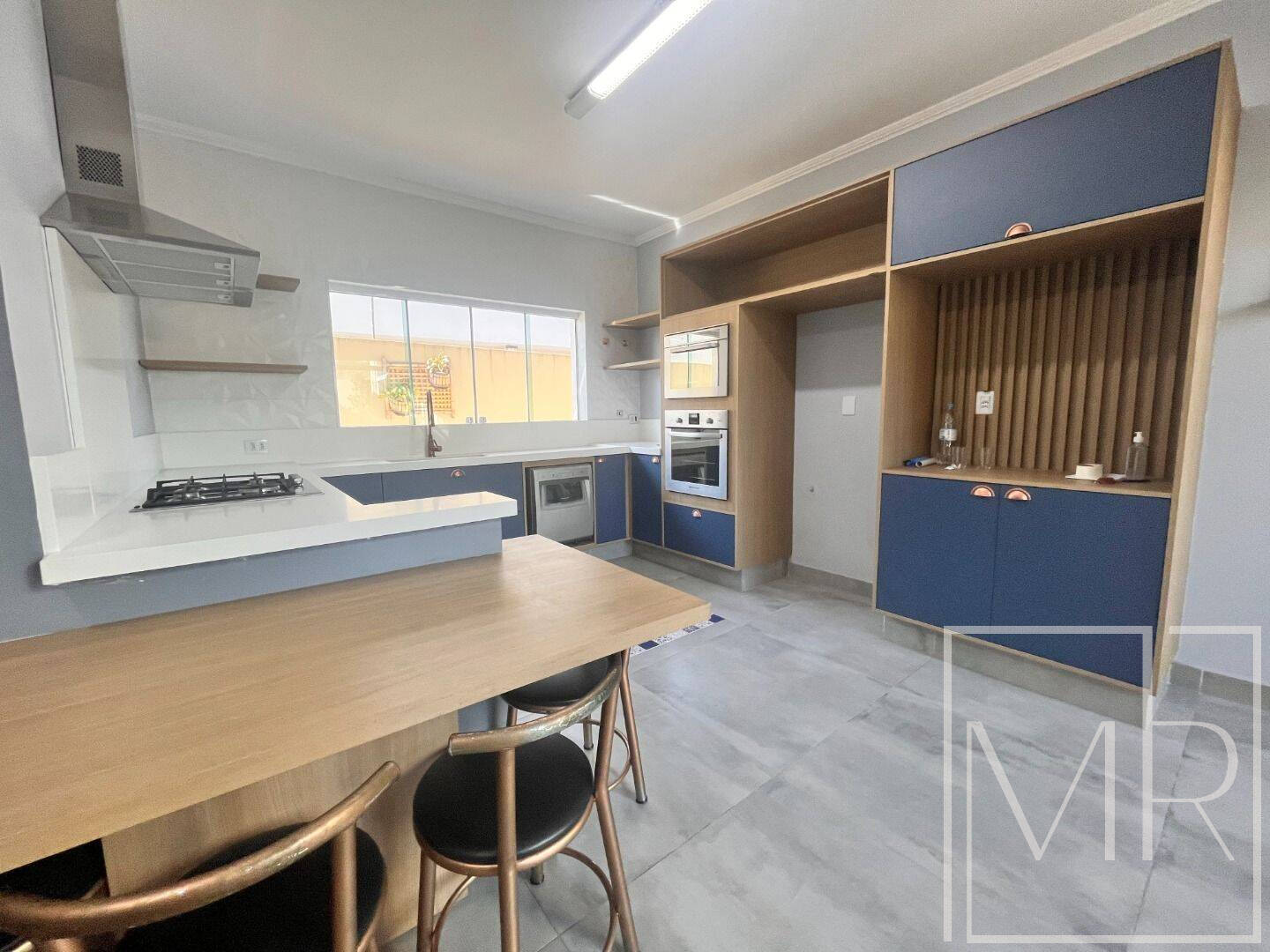 Casa, 3 quartos, 285 m² - Foto 15