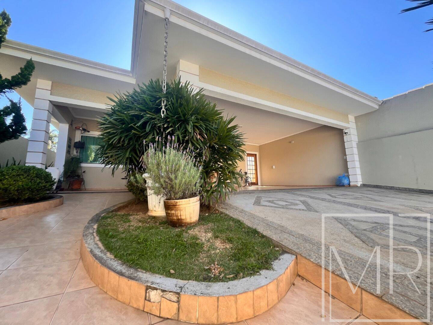 Casa, 3 quartos, 285 m² - Foto 2
